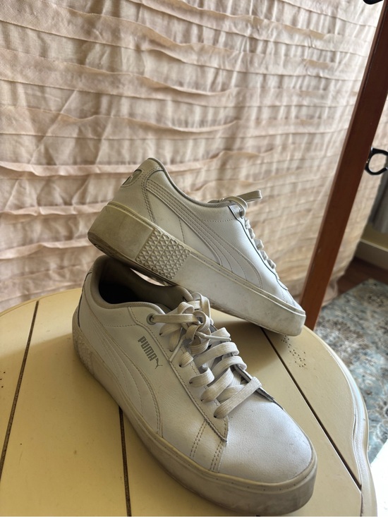 Puma Shoes - Puma Men's Cream/White Low-Top Sneakers